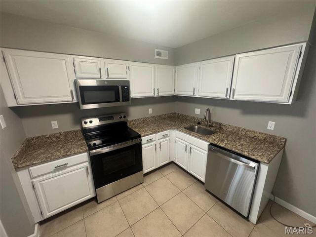 1935 Marine Terrace Drive G, Maryland Heights, MO 63146