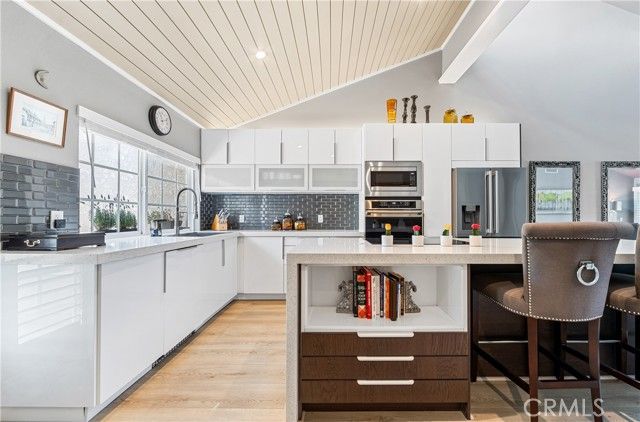 17294 Citron, Irvine, CA 92612