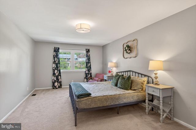 450 COLDSPRING RUN, Newark, DE 19711