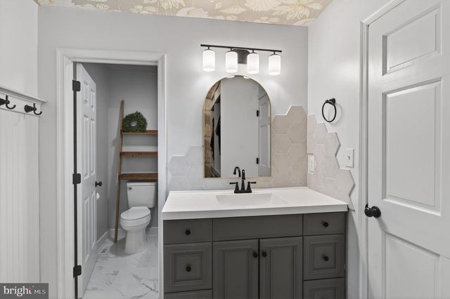 450 COLDSPRING RUN, Newark, DE 19711