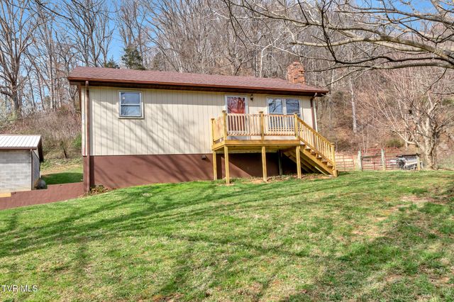 471 Seneker Lane, Blountville, TN 37617