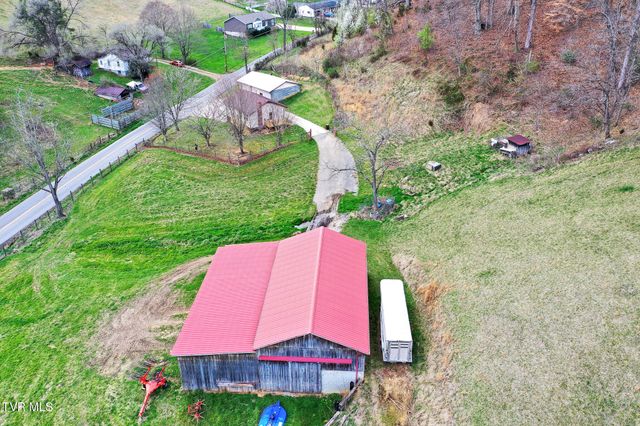 471 Seneker Lane, Blountville, TN 37617