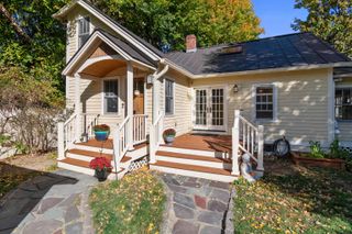 59 Wells Street, Burlington, VT 05401