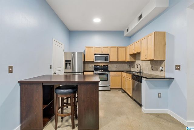 401 20th St S Apt 103, Birmingham, AL 35233