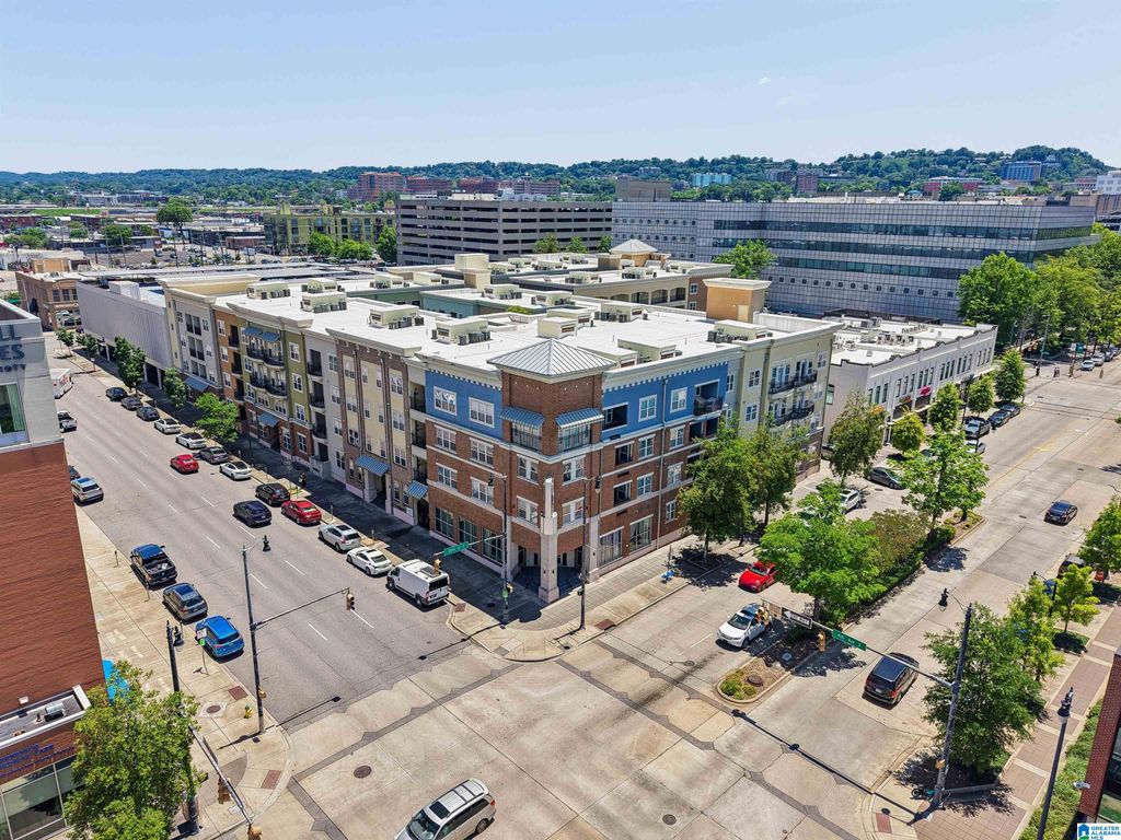 401 20th St S Apt 103, Birmingham, AL 35233