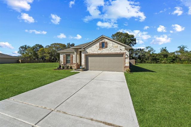 609 Burkett Street, Dayton, TX 77535