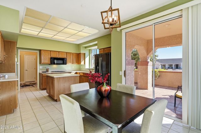 14832 W RAVENSWOOD Drive, Sun City West, AZ 85375