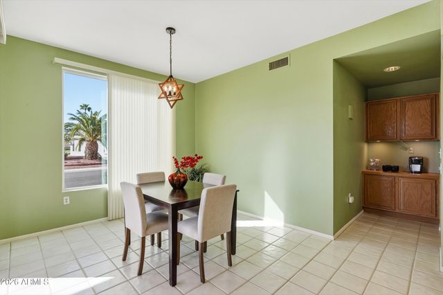 14832 W RAVENSWOOD Drive, Sun City West, AZ 85375