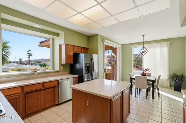 14832 W RAVENSWOOD Drive, Sun City West, AZ 85375