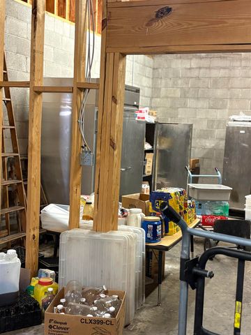 1715 Main, North Little Rock, AR 72114