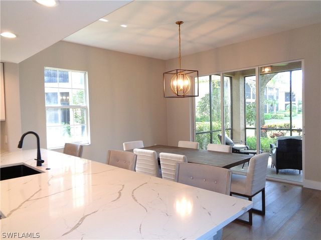 825 Regency Reserve CIR 3701, Naples, FL 34119