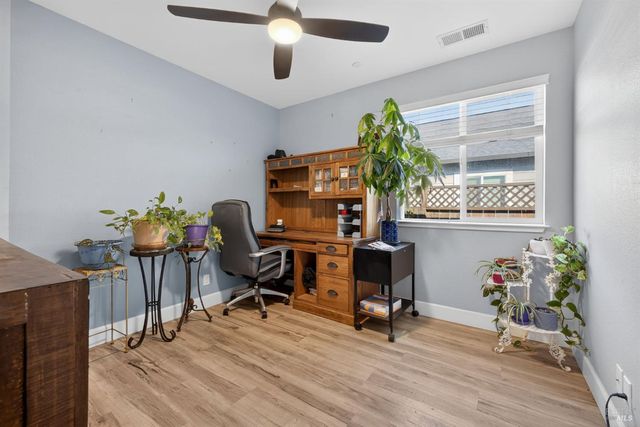 1661 Hopper Ave, Santa Rosa, CA 95403