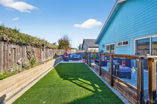 1661 Hopper Ave, Santa Rosa, CA 95403