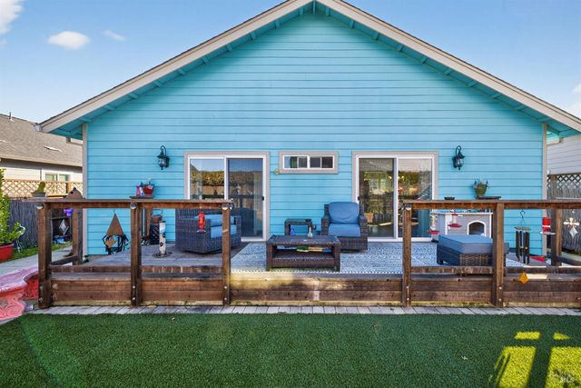 1661 Hopper Ave, Santa Rosa, CA 95403