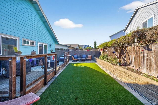 1661 Hopper Ave, Santa Rosa, CA 95403