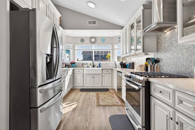 1661 Hopper Ave, Santa Rosa, CA 95403