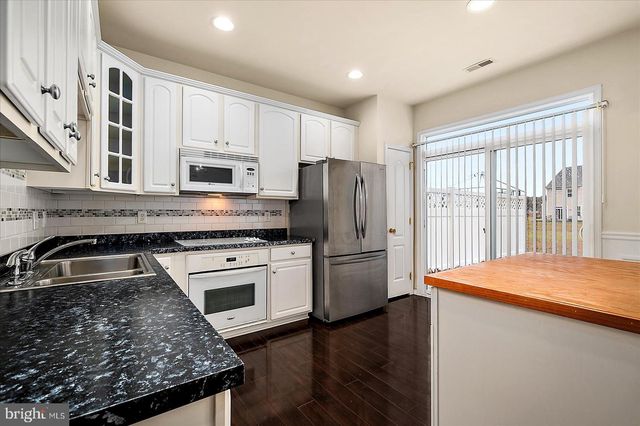 372 SCHOONER LN, Berlin, MD 21811