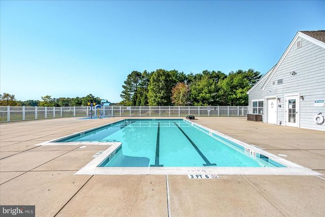 372 SCHOONER LN, Berlin, MD 21811