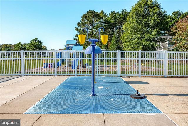 372 SCHOONER LN, Berlin, MD 21811