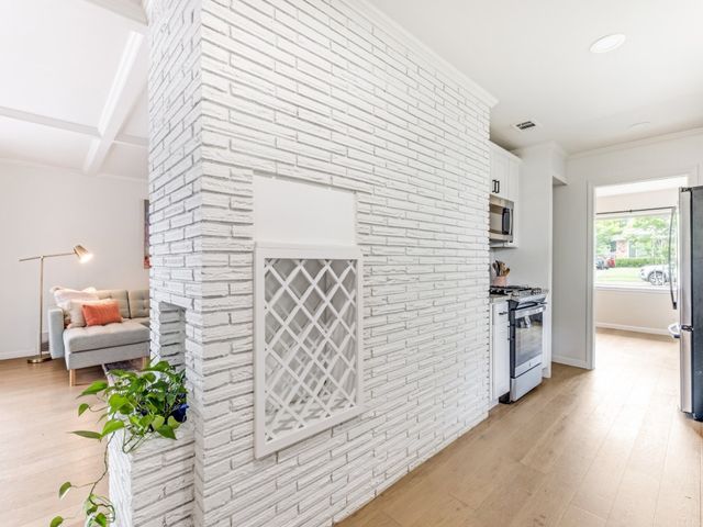 9135 Bretshire Drive, Dallas, TX 75228