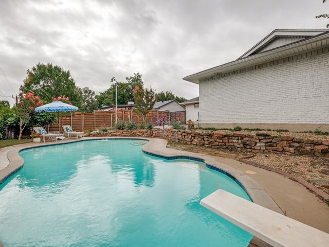 9135 Bretshire Drive, Dallas, TX 75228