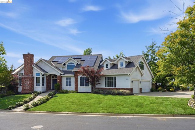 471 Silver Hollow Dr, Walnut Creek, CA 94598