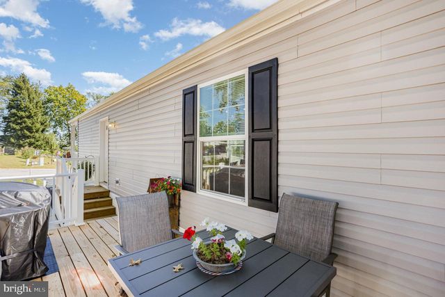 31 CEDAR ST, Manchester, PA 17345