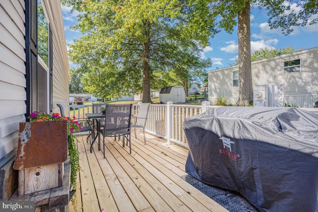 31 CEDAR ST, Manchester, PA 17345