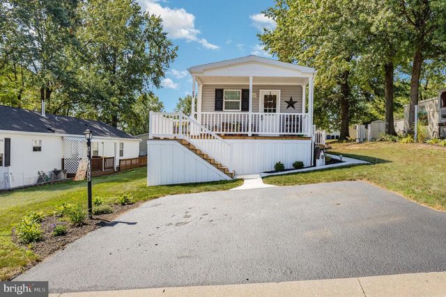 31 CEDAR ST, Manchester, PA 17345