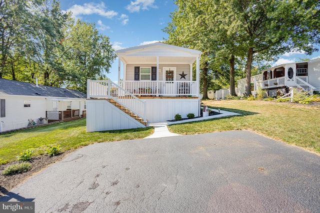 31 CEDAR ST, Manchester, PA 17345