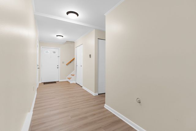 5 Memorial Dr, Northborough, MA 01532