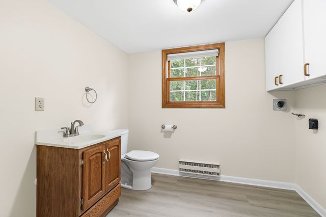5 Memorial Dr, Northborough, MA 01532