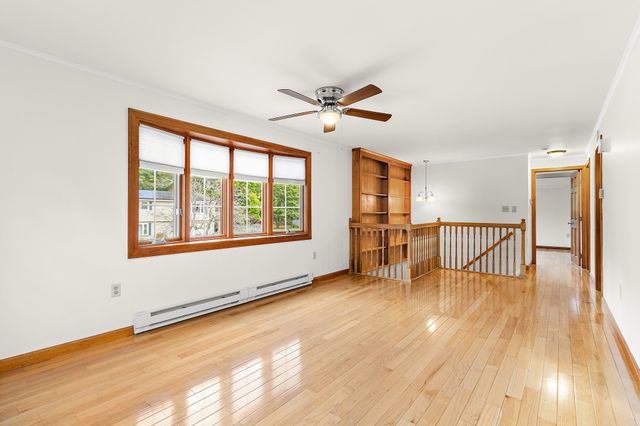 5 Memorial Dr, Northborough, MA 01532