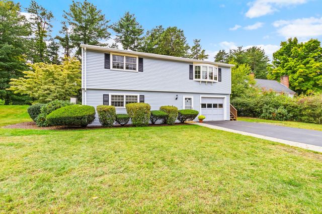 5 Memorial Dr, Northborough, MA 01532