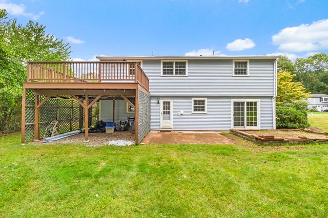 5 Memorial Dr, Northborough, MA 01532