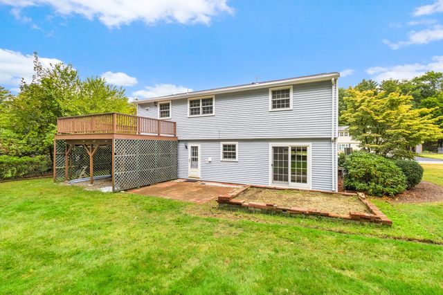 5 Memorial Dr, Northborough, MA 01532