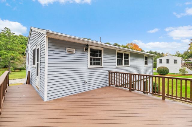 5 Memorial Dr, Northborough, MA 01532