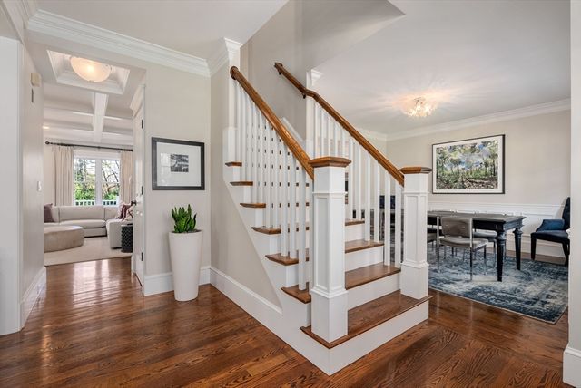 76 Oxbow Rd, Wayland, MA 01778