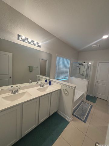 8934 Chili Bowl, Converse, TX 78109
