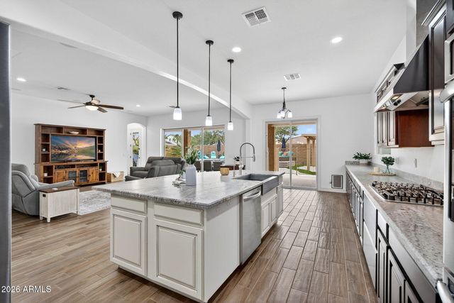 4717 S QUANTUM Way, Mesa, AZ 85212