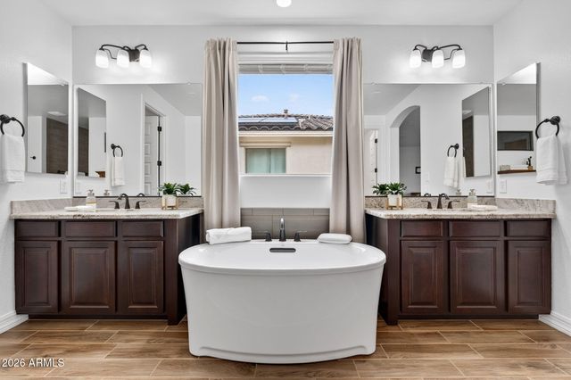 4717 S QUANTUM Way, Mesa, AZ 85212