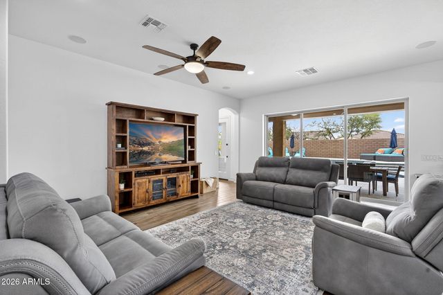 4717 S QUANTUM Way, Mesa, AZ 85212