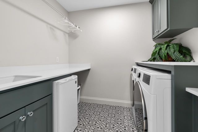 4565 Garland Lane N, Plymouth, MN 55446