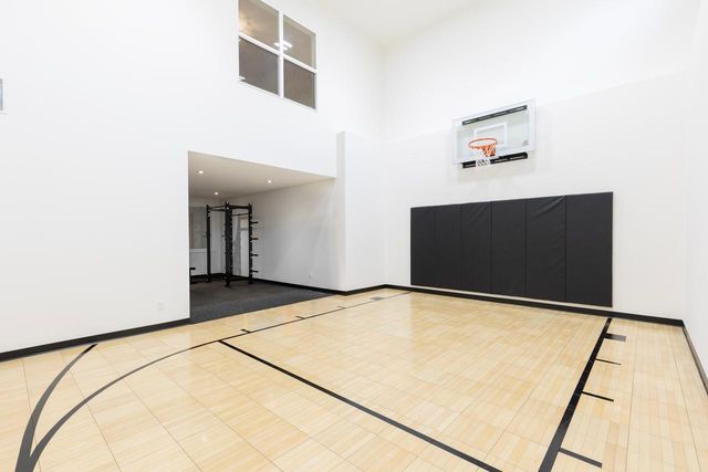 4565 Garland Lane N, Plymouth, MN 55446