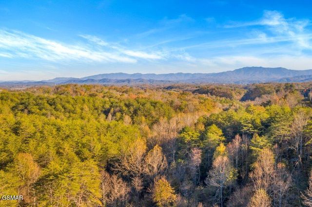 664 Stockton Dr Drive, Sevierville, TN 37876