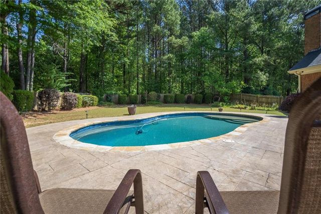 280 Starfire Court, Loganville, GA 30052