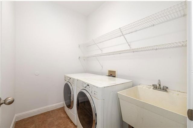 280 Starfire Court, Loganville, GA 30052