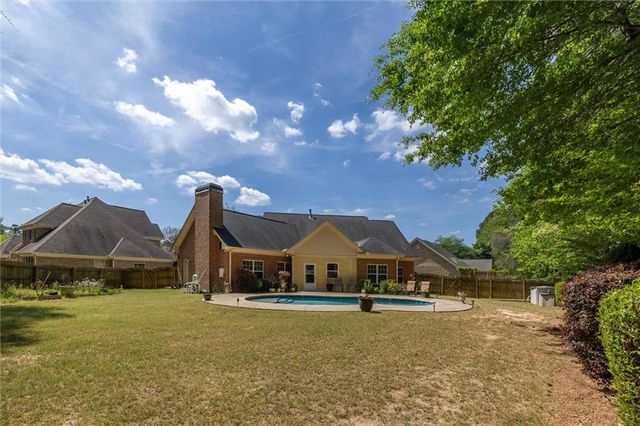 280 Starfire Court, Loganville, GA 30052