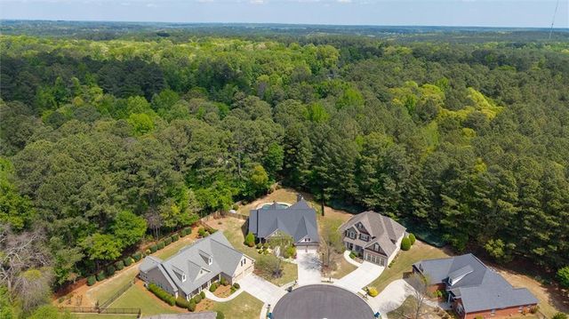 280 Starfire Court, Loganville, GA 30052