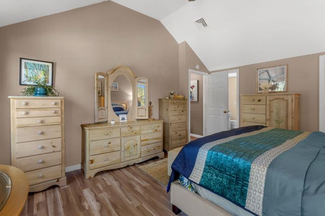 51 Spinnaker Lane, Pocasset, MA 02559